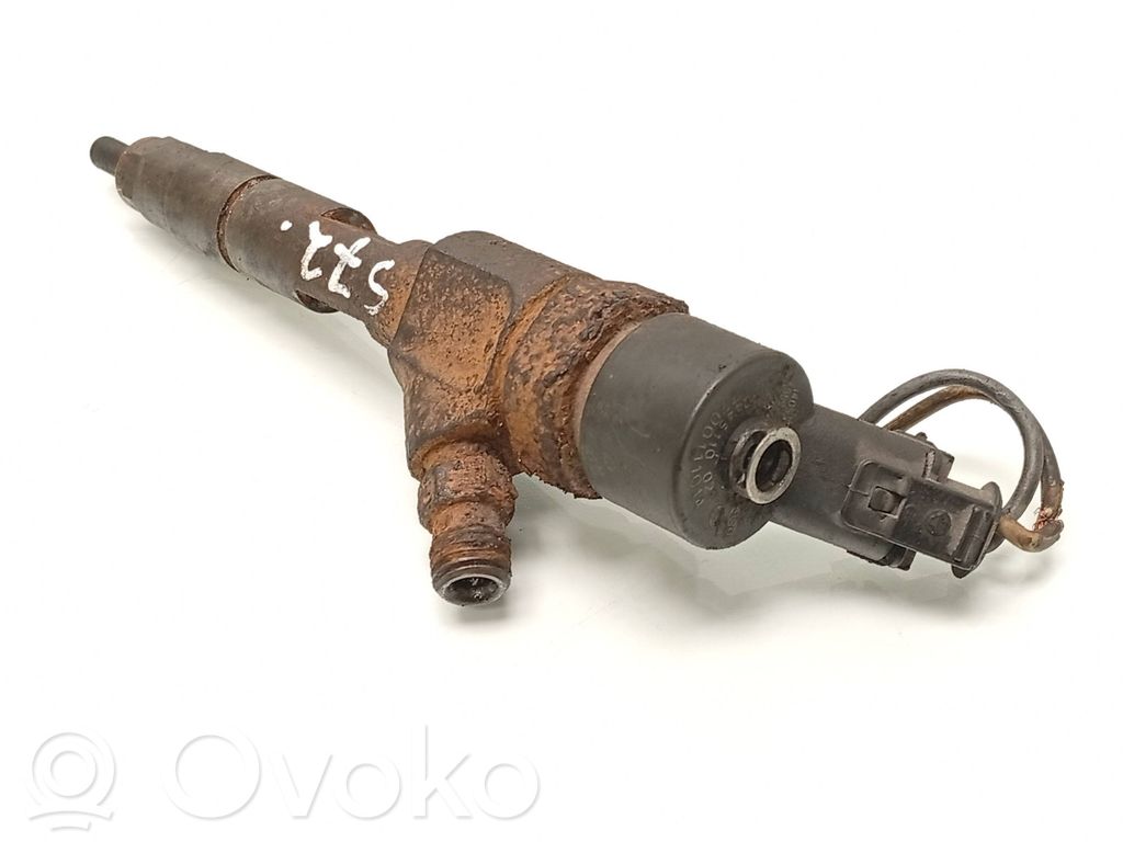 Opel Vivaro Fuel injector 