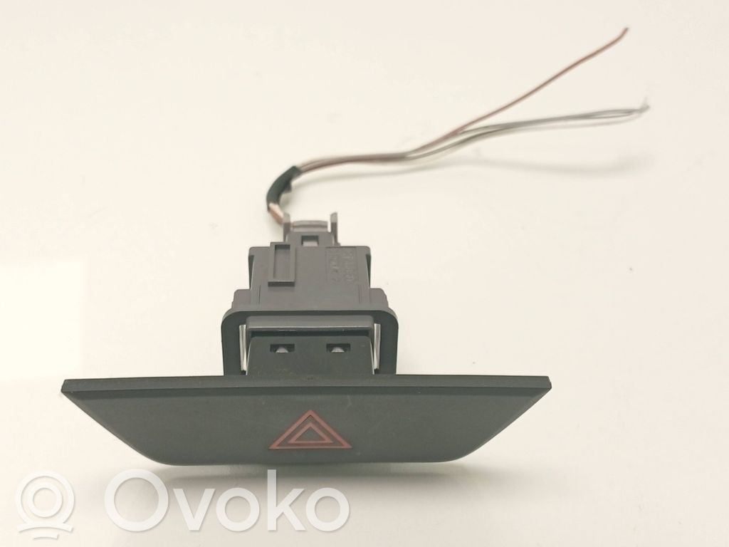 Toyota iQ Hazard light switch 