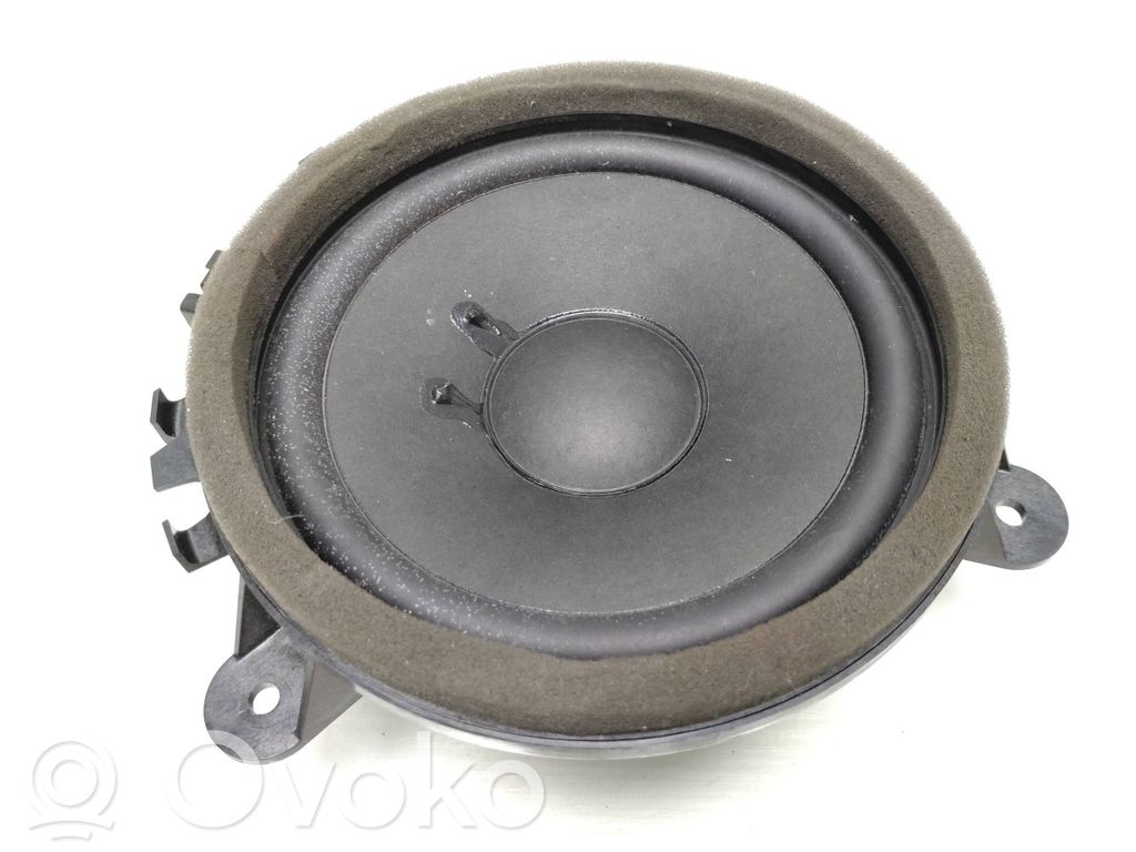 Volvo V40 Front door speaker 