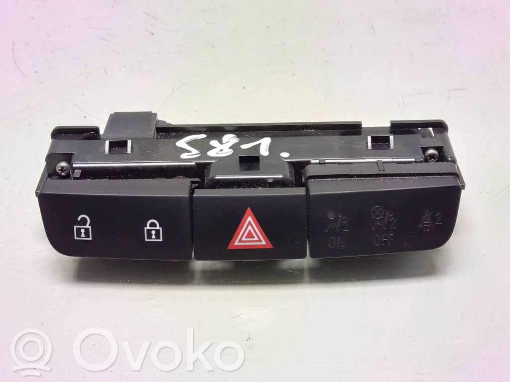 Opel Insignia A Hazard light switch 