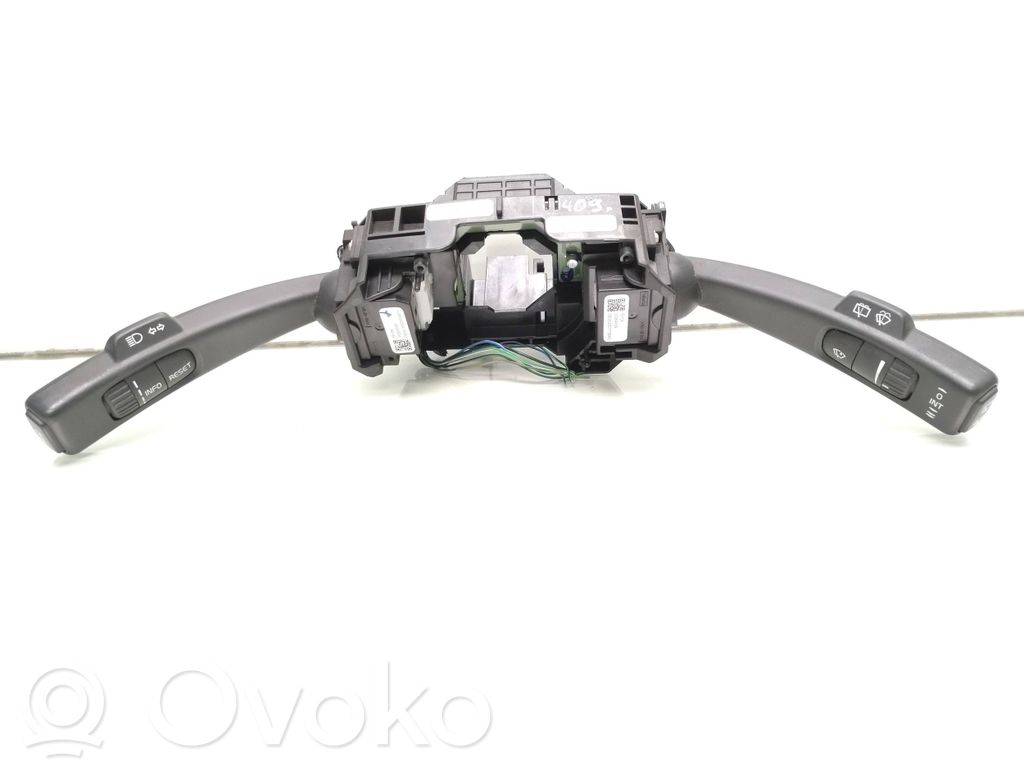 Volvo V70 Wiper turn signal indicator stalk/switch 