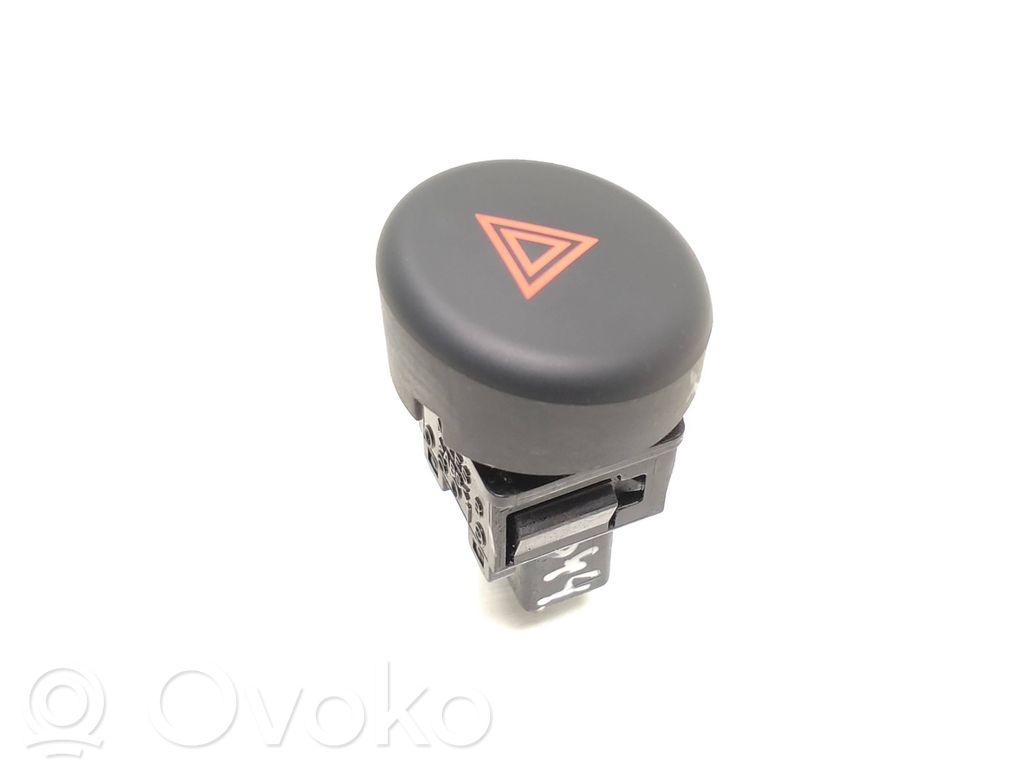 Nissan Juke I F15 Hazard light switch 