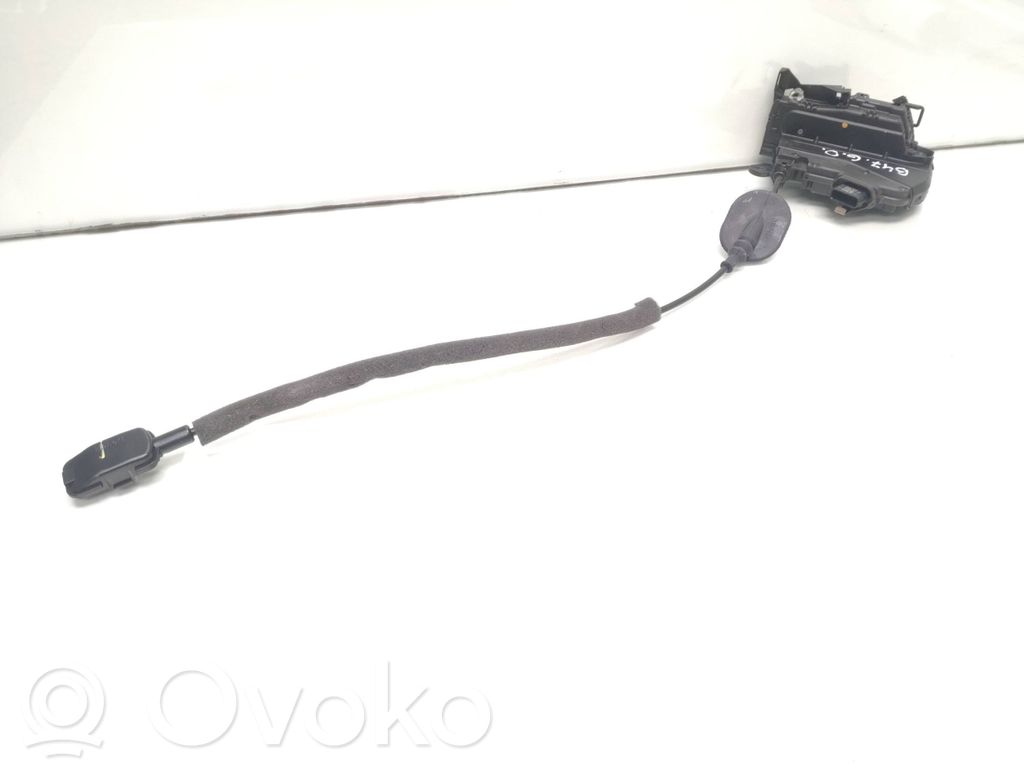 Renault Captur Rear door lock 