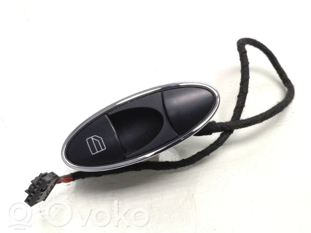 Mercedes-Benz E W211 Electric window control switch 