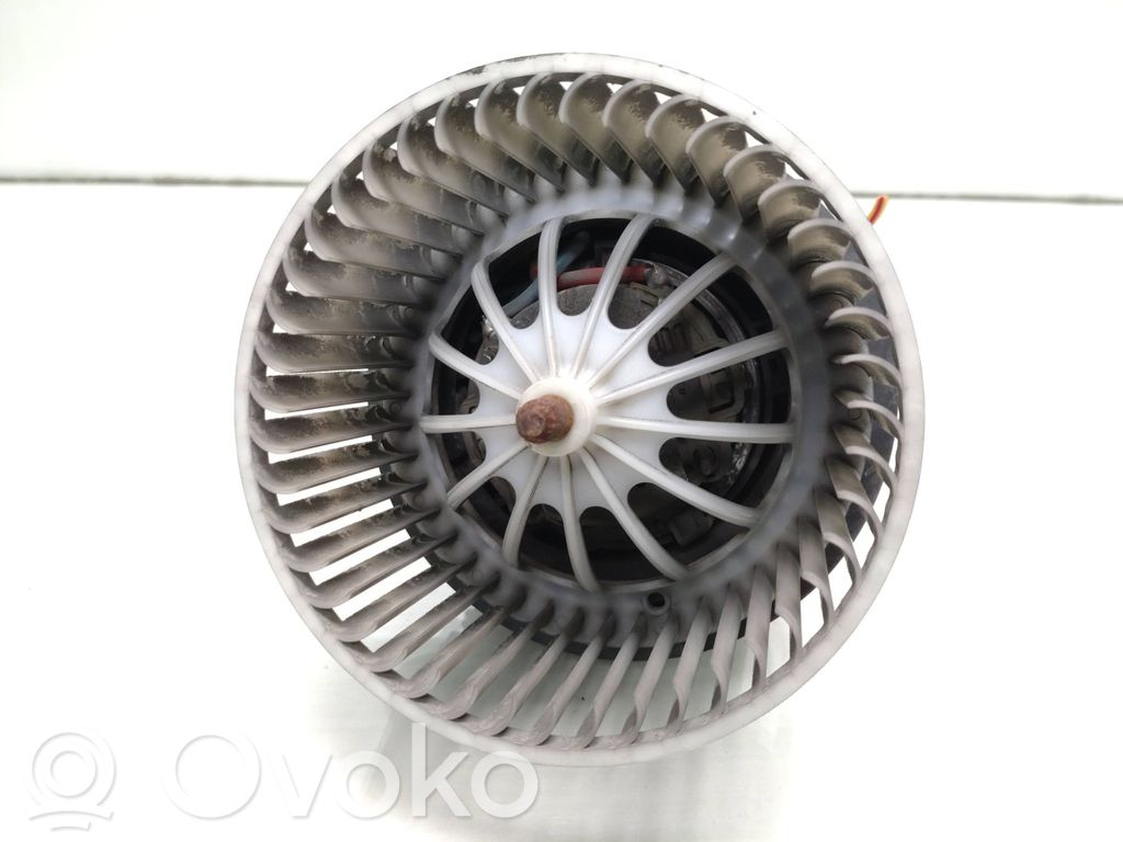 Volvo V70 Mazā radiatora ventilators 