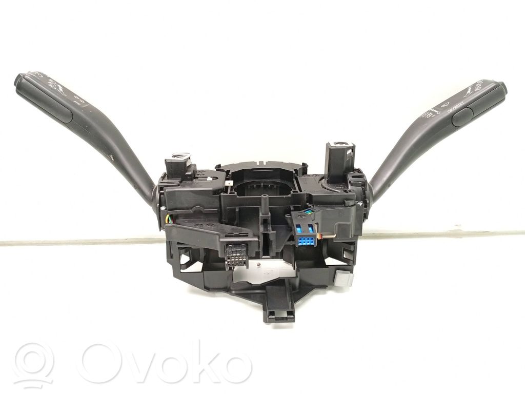 Volkswagen Touran I Wiper turn signal indicator stalk/switch 