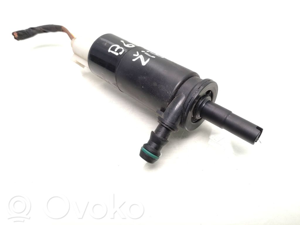 Mercedes-Benz C W204 Headlight washer pump 
