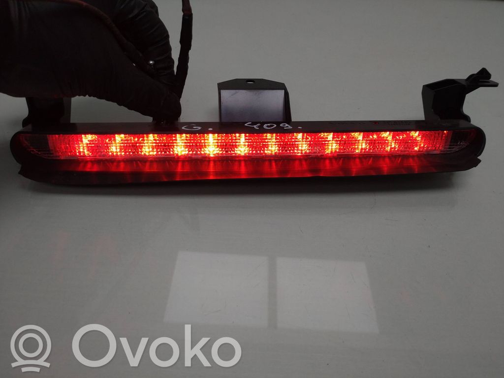 Volvo V70 Third/center stoplight 