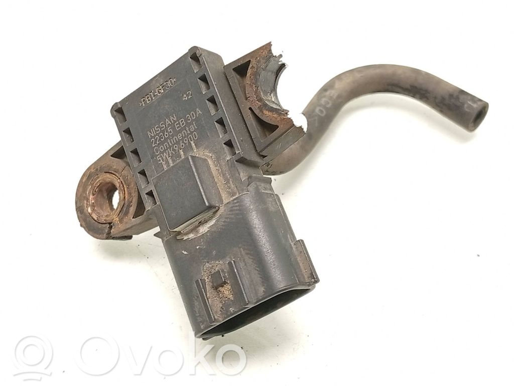 Nissan Navara D40 Air pressure sensor 
