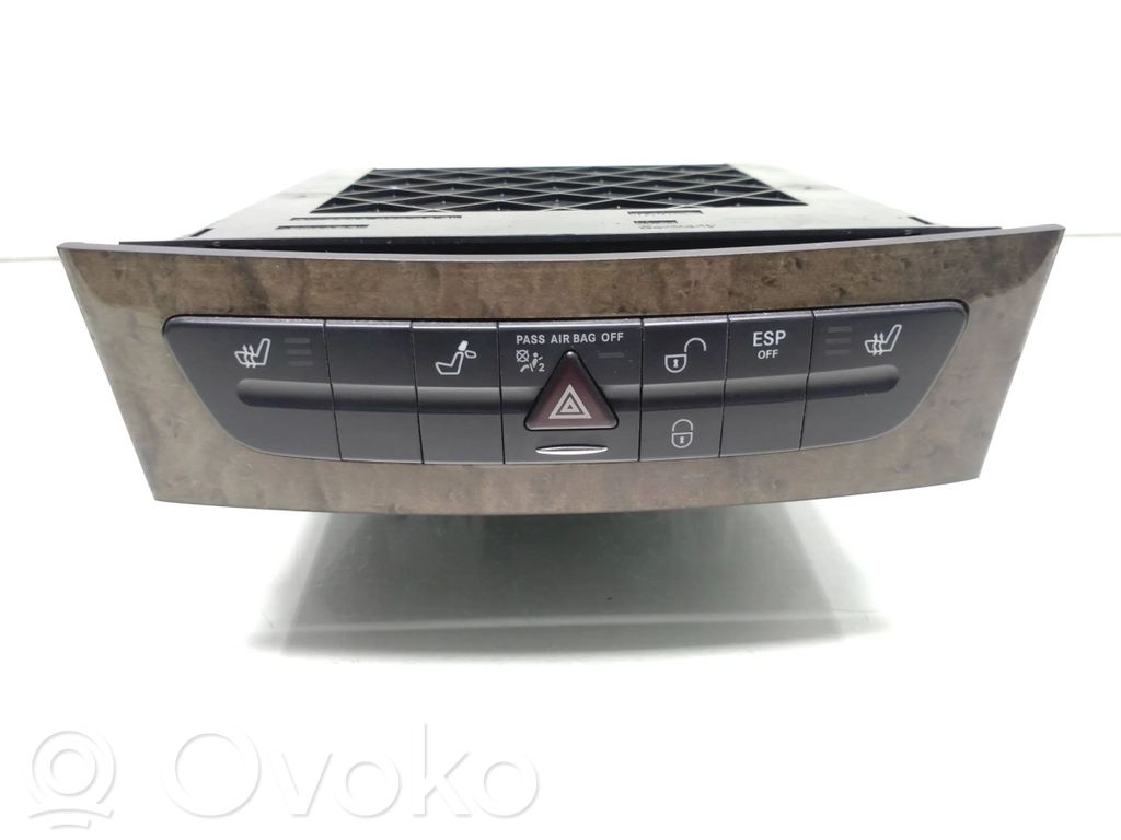 Mercedes-Benz E W211 A set of switches 