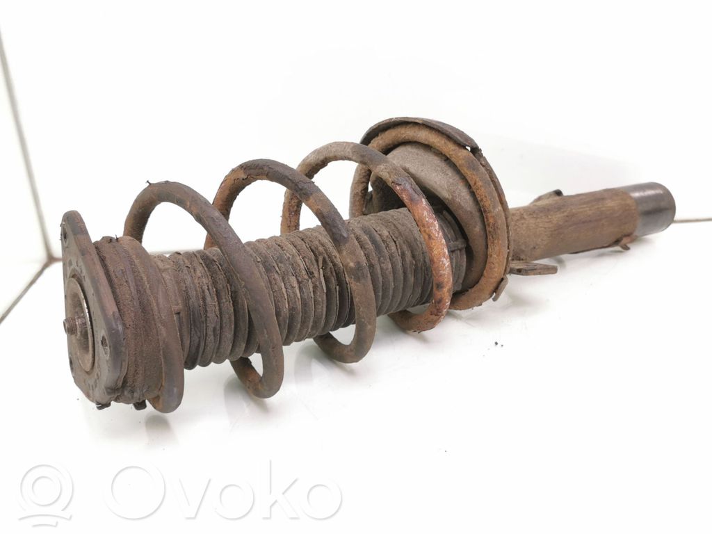 Ford Focus Priekinis amortizatorius su spyruokle 