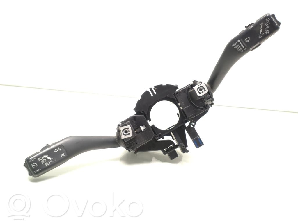 Volkswagen Touran I Wiper turn signal indicator stalk/switch 