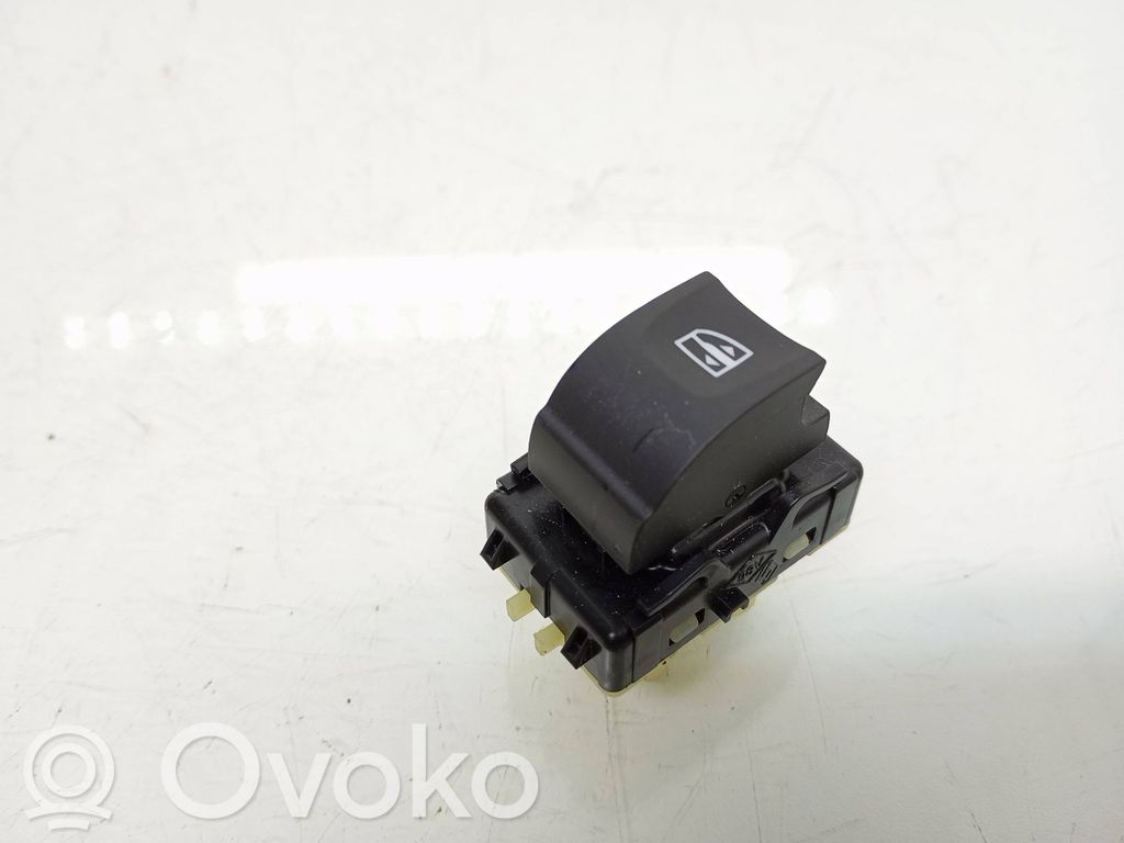 Renault Zoe Electric window control switch 