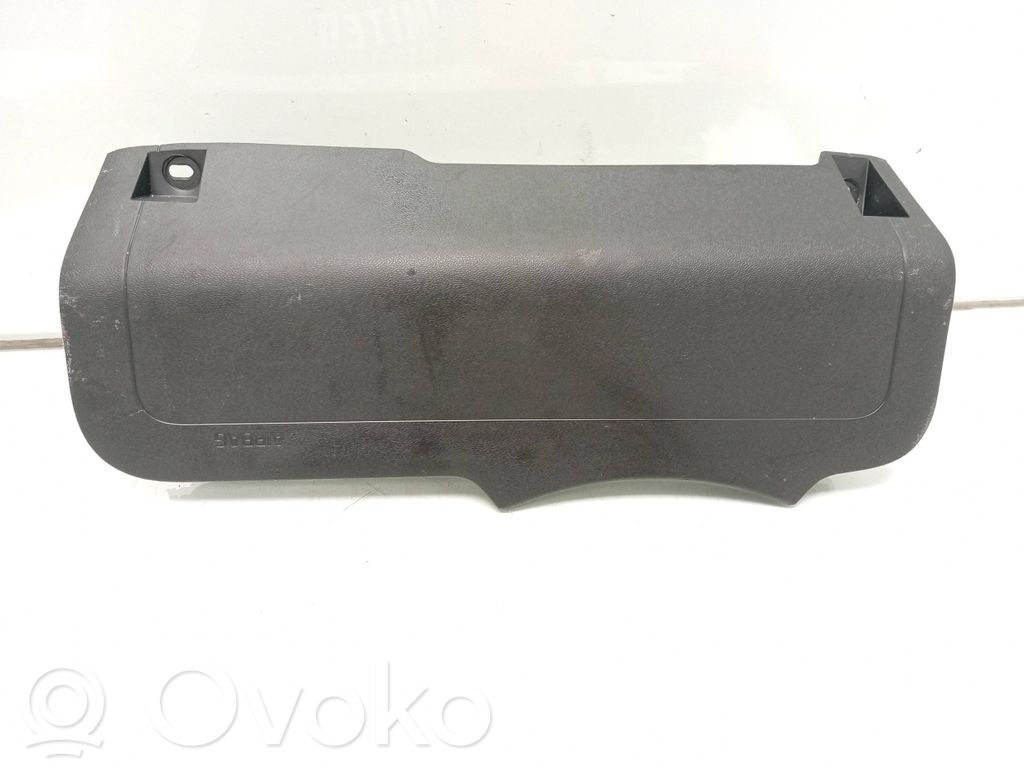 Volvo V40 Polviturvatyyny 