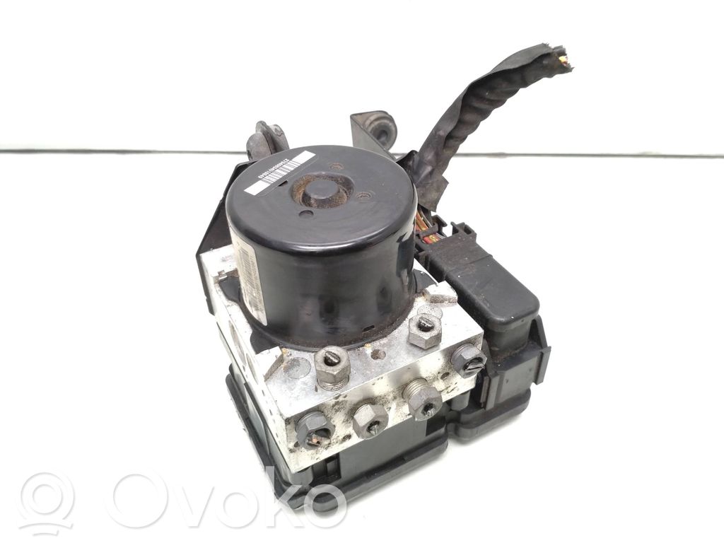 Volvo V40 ABS Blokas 