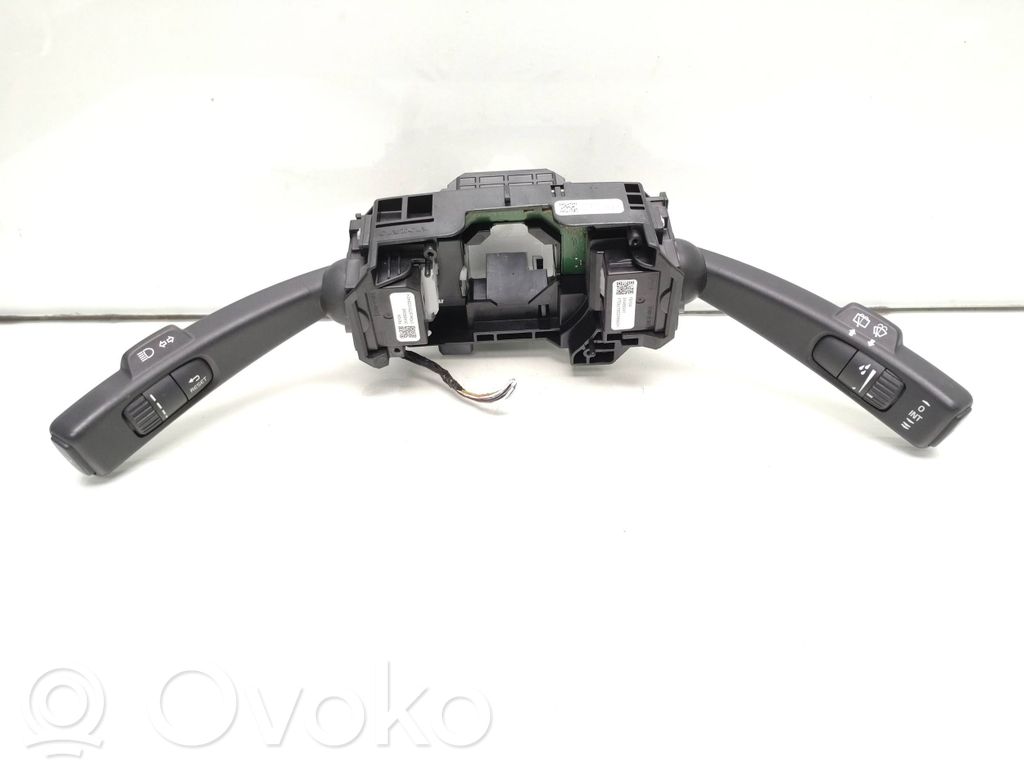 Volvo V40 Wiper turn signal indicator stalk/switch 