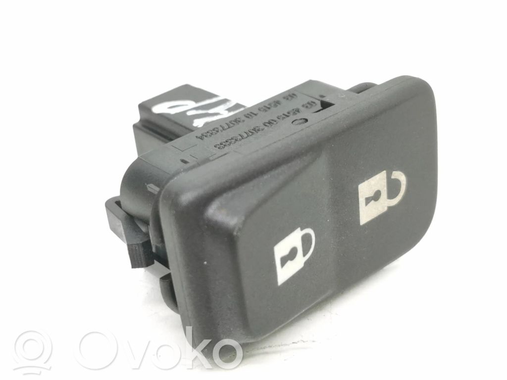 Volvo C30 Central locking switch button 