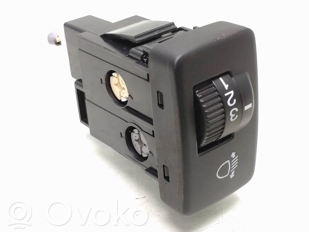 Honda CR-V Headlight level height control switch 