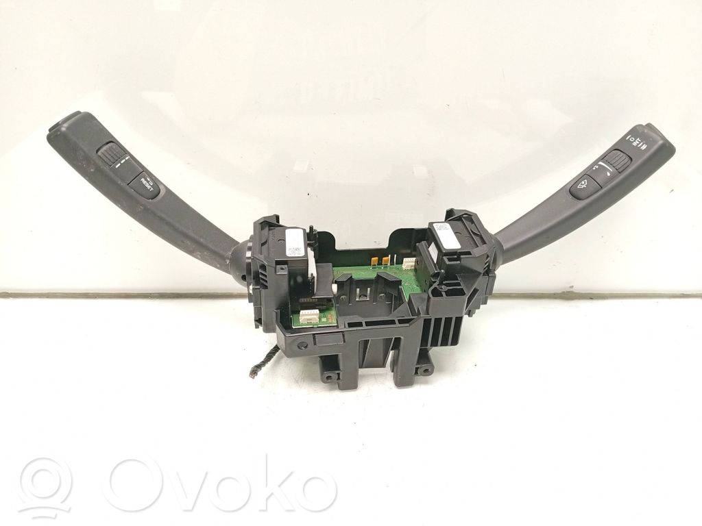 Volvo V40 Wiper turn signal indicator stalk/switch 