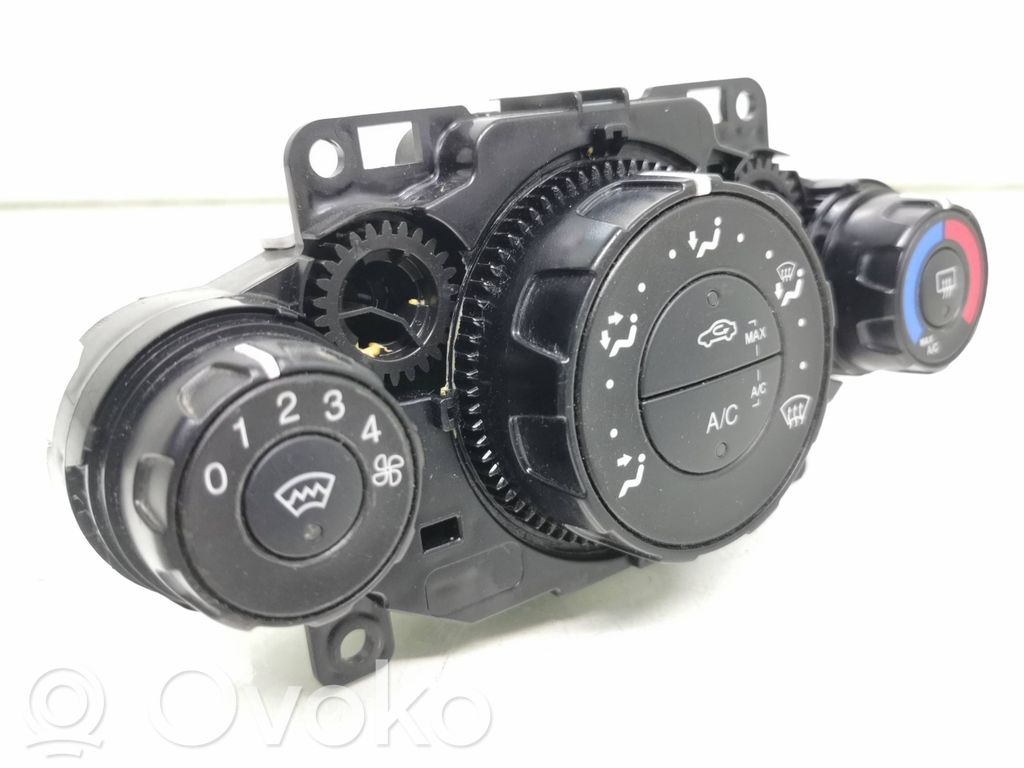 Ford Fiesta Climate control unit 