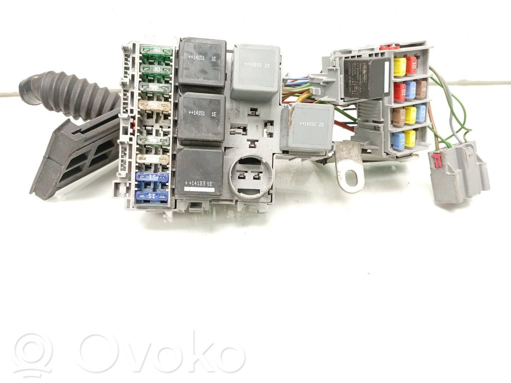 Volvo XC90 Fuse module 