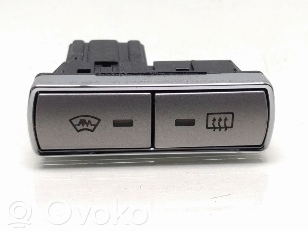 Ford S-MAX Windscreen/window heater switch 