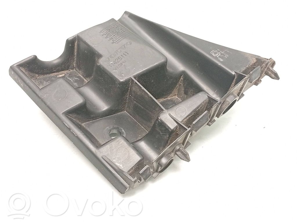 Volvo V40 Front bumper mounting bracket 