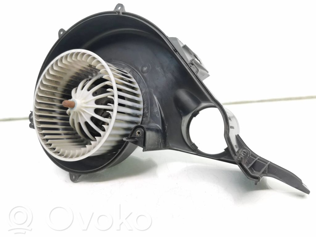 Volvo V60 Mazā radiatora ventilators 