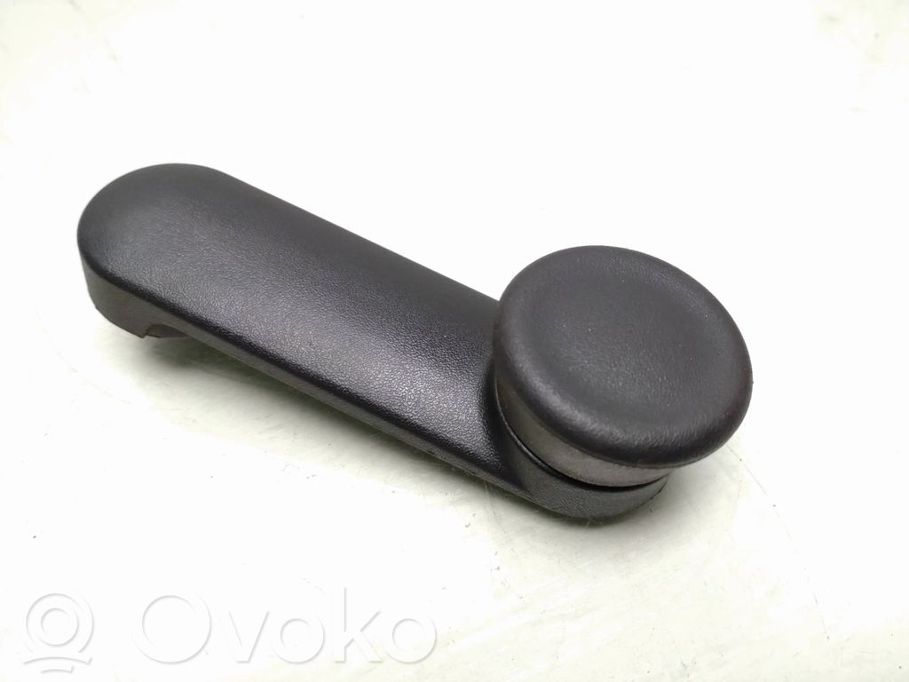 Opel Zafira B Rear door window winding handle 