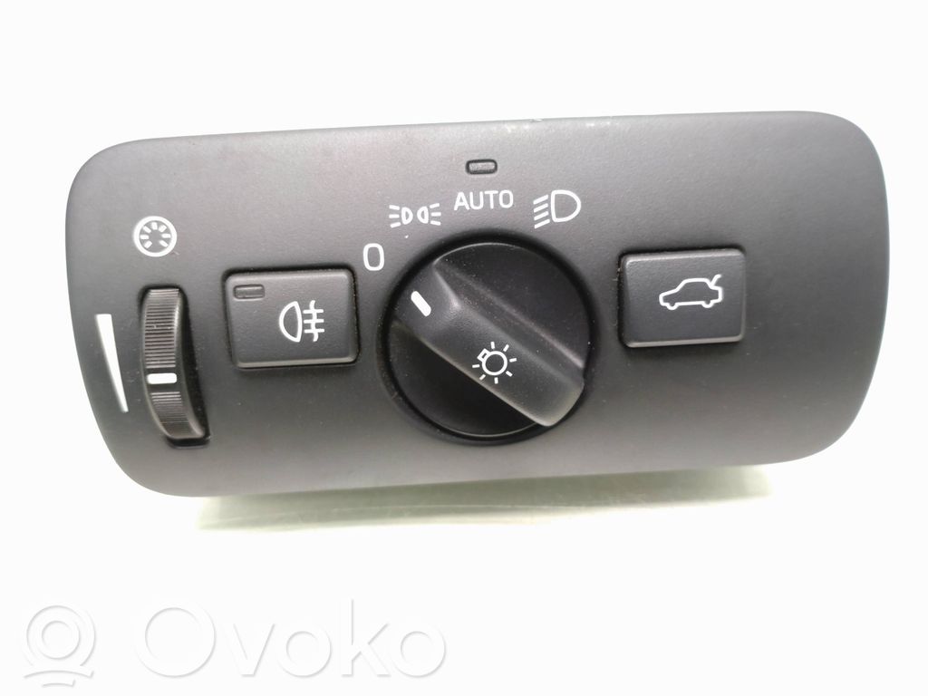 Volvo V40 Light switch 