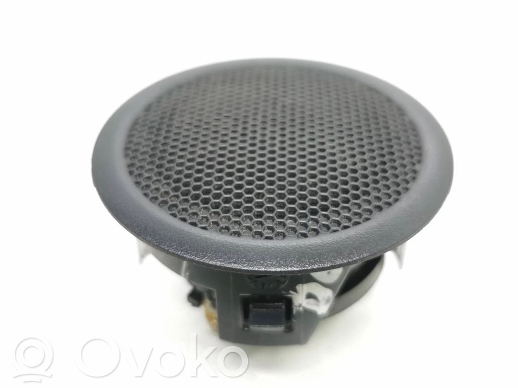 Ford S-MAX High frequency speaker in the rear doors 