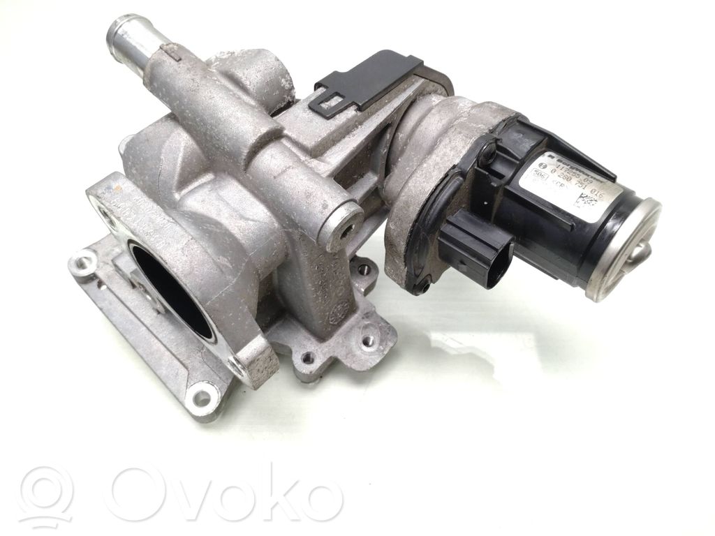 Volvo V40 EGR valve 