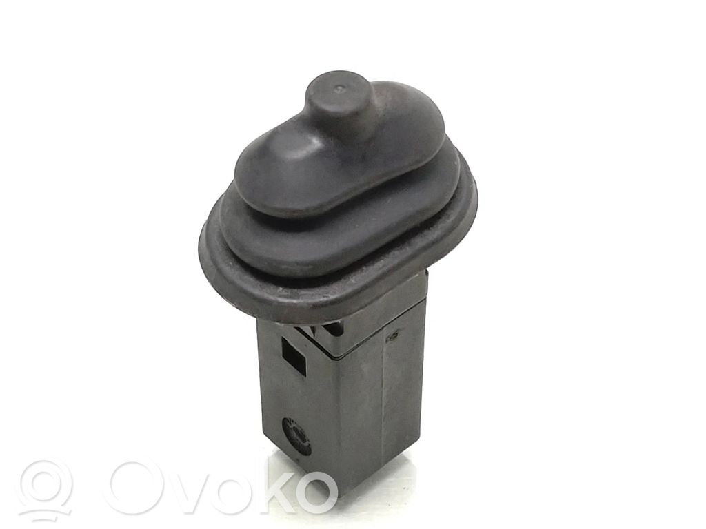 BMW 3 E90 E91 Fuel tank opening switch 