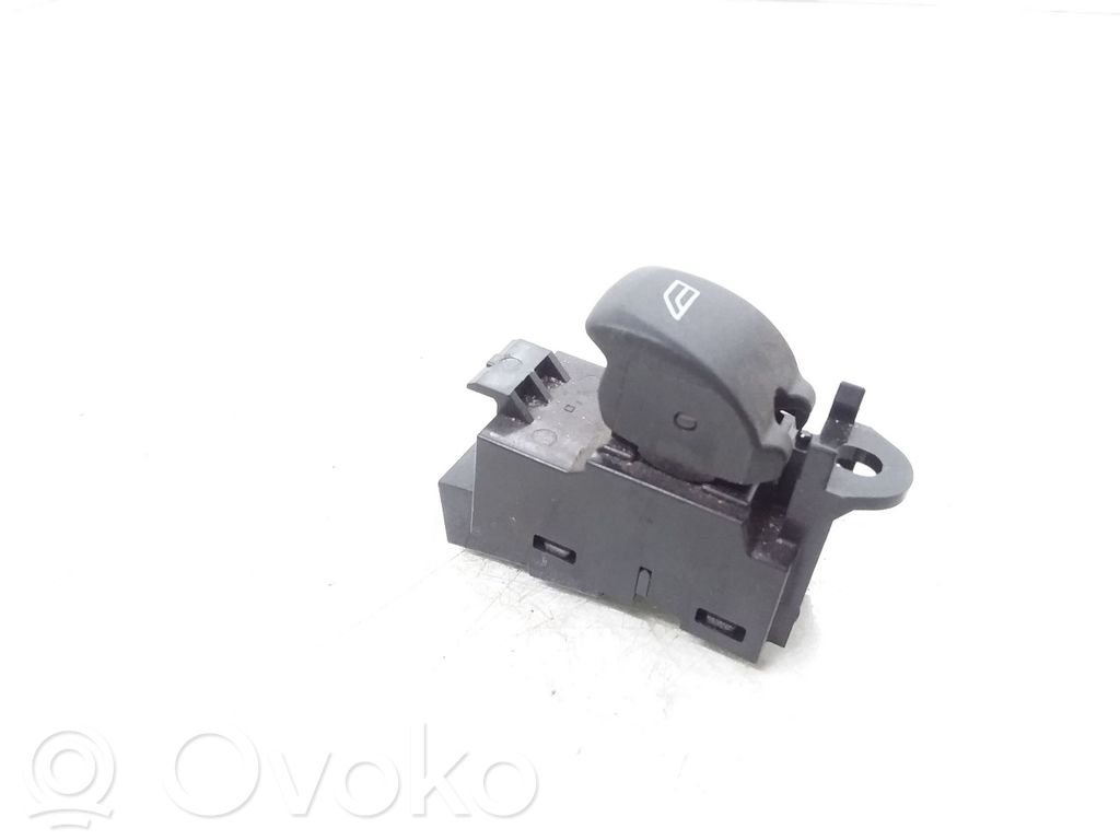 Volvo V70 Electric window control switch 