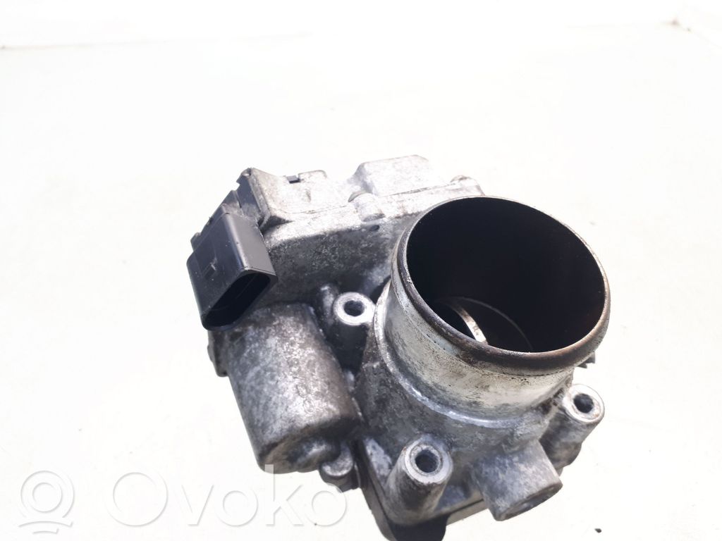 Hyundai i30 Throttle valve 