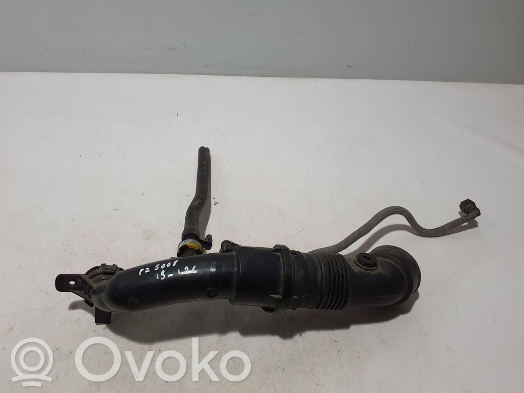 Peugeot 5008 II Air intake hose/pipe 