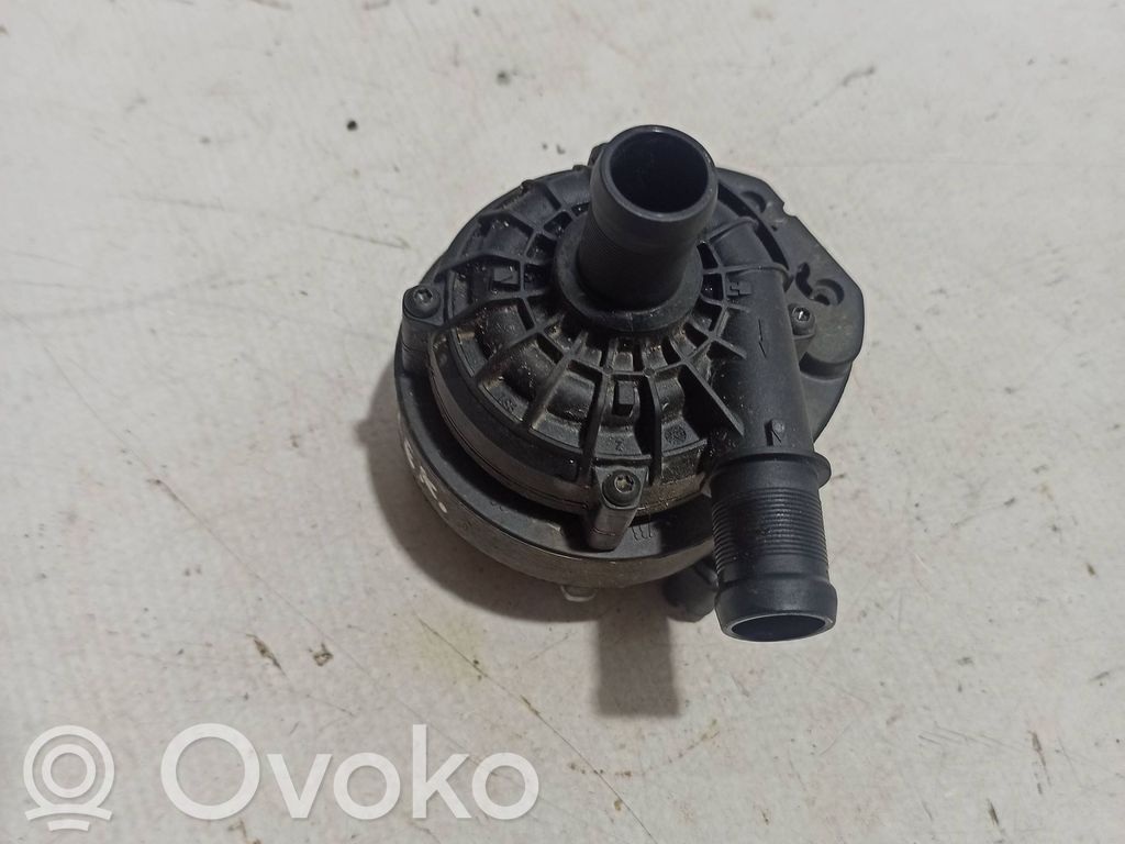 Dacia Duster III Water pump 