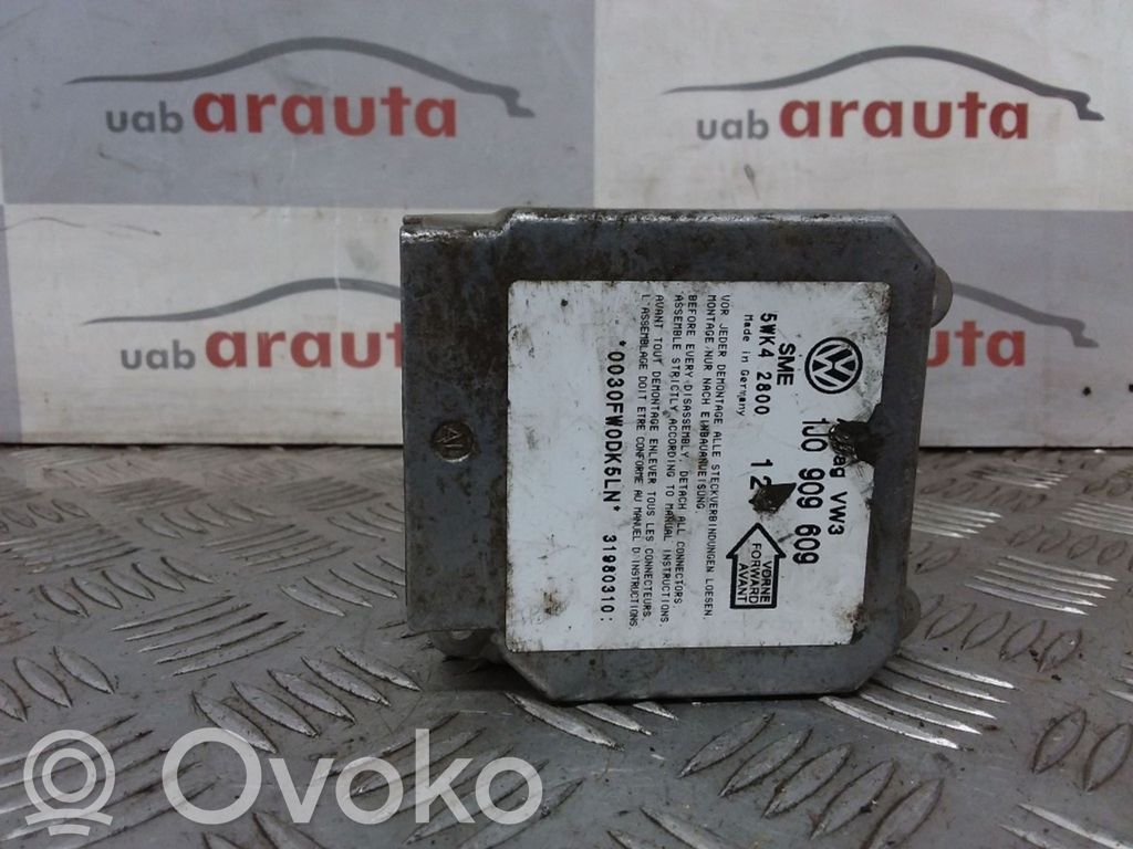 Volkswagen Golf IV Airbag control unit/module 