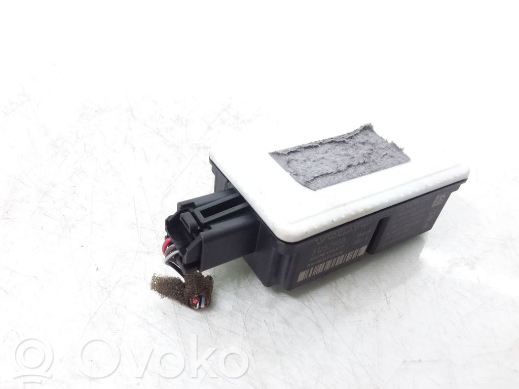 Volvo V70 Door central lock control unit/module 