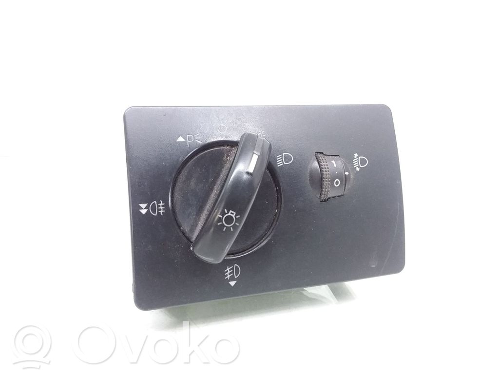 Ford Focus Light switch 