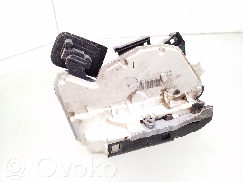 Zamek drzwi przednich   5E1837016
