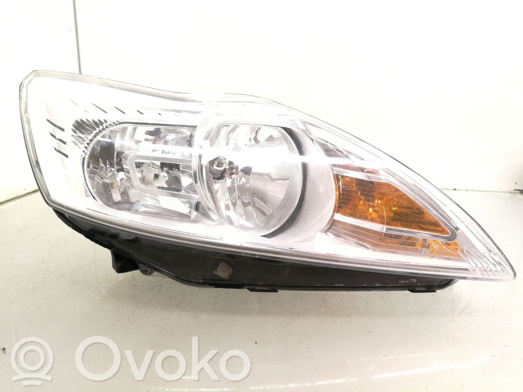 Ford Focus Headlight/headlamp 