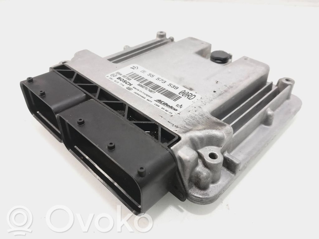 Opel Insignia A Engine control unit/module 