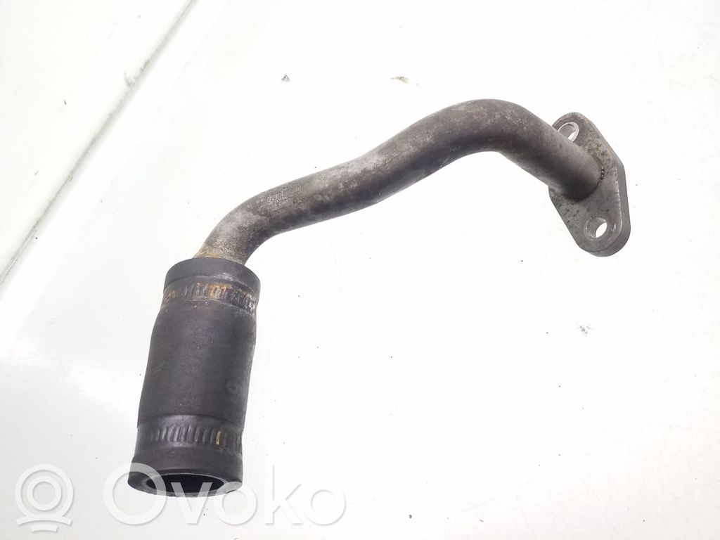 BMW 1 E81 E87 Turboahtimen öljyletku 