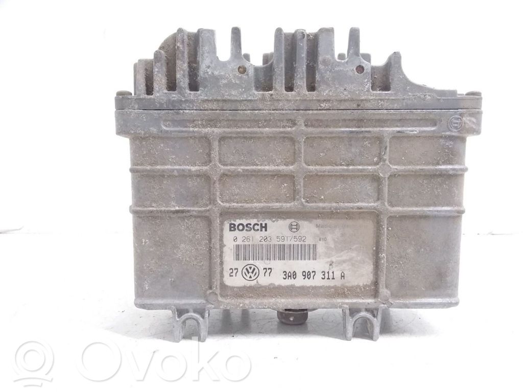 Volkswagen Golf III Engine control unit/module 