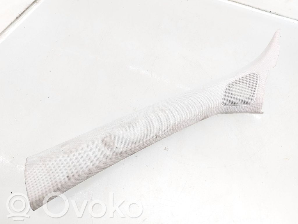 Osłona słupka szyby przedniej / A   8P0867233