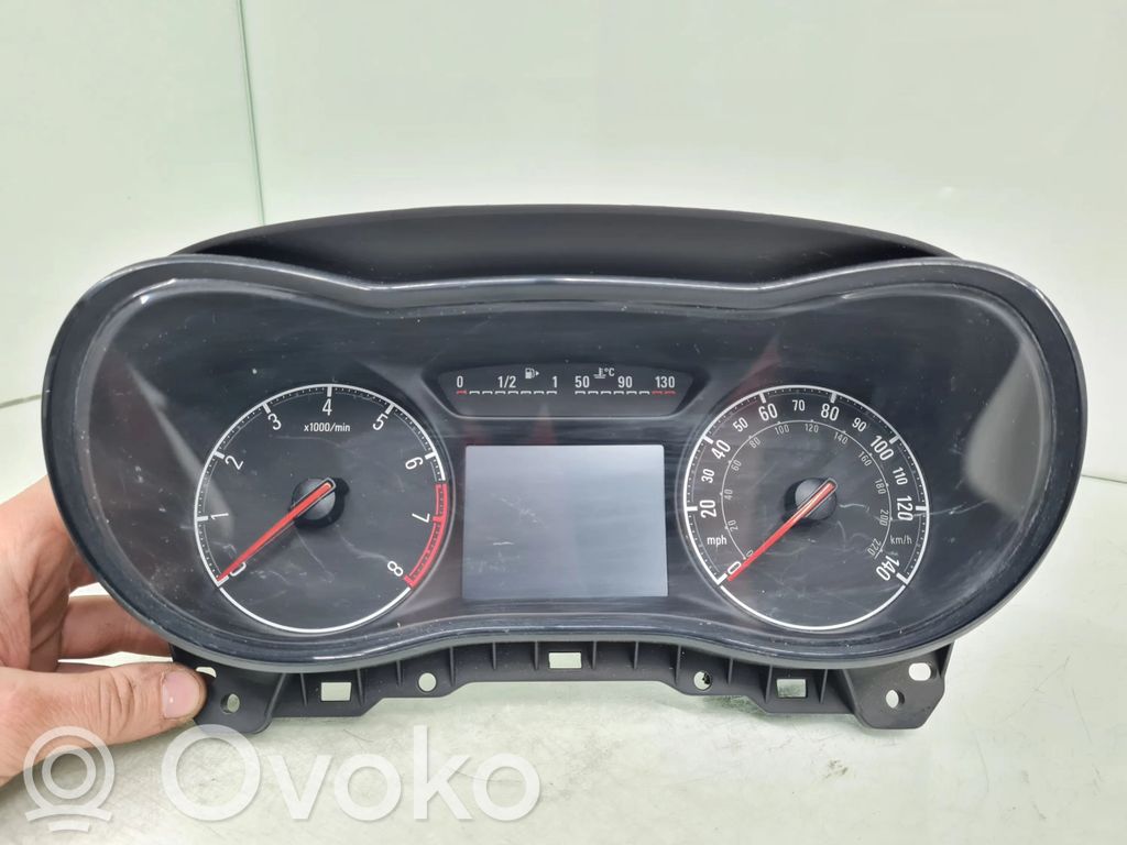 Opel Corsa E Speedometer (instrument cluster) 