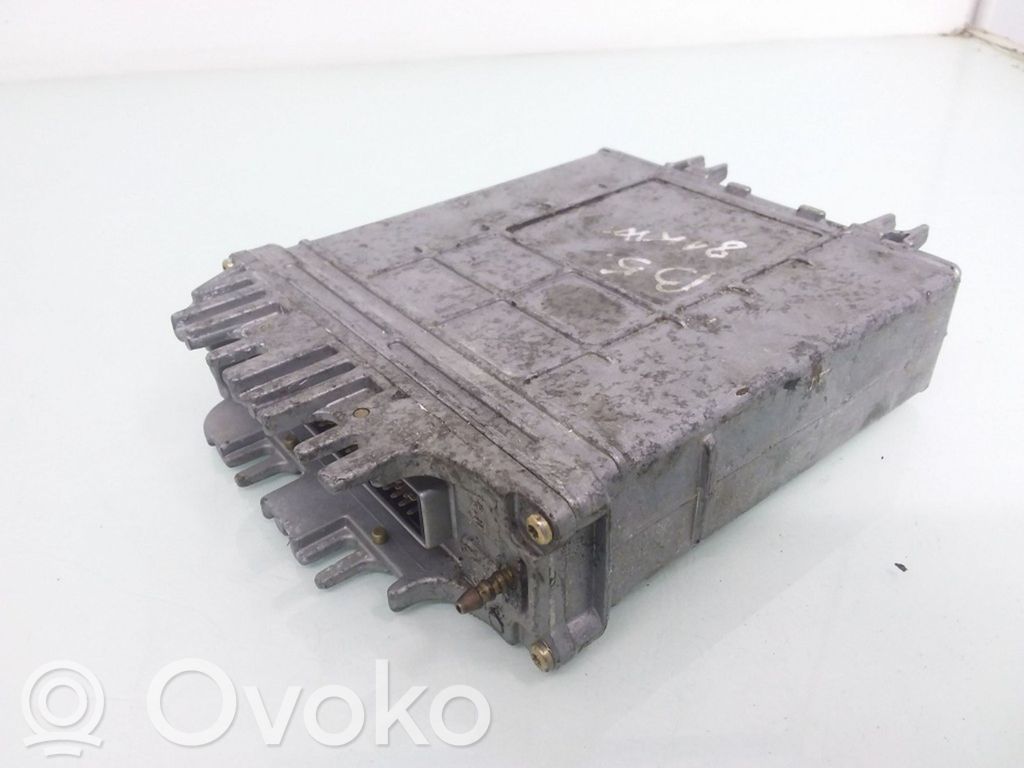 Volkswagen PASSAT B5 Engine control unit/module 