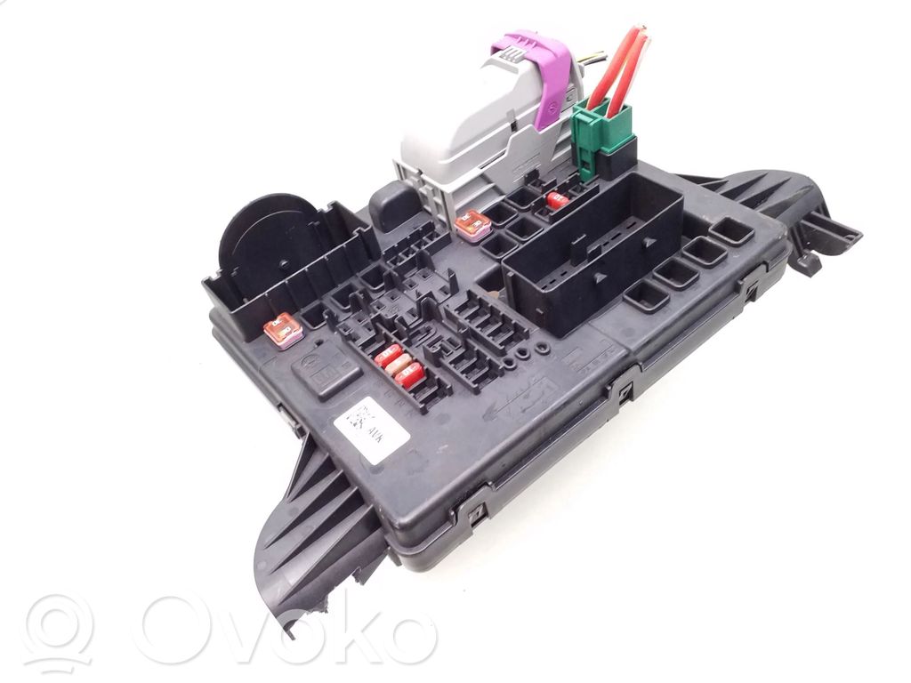 Opel Insignia A Fuse module 