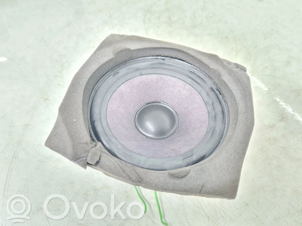 BMW 5 E39 Front door speaker 